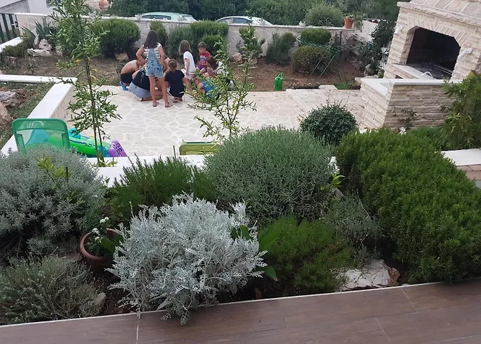 Cro Behar 2 Apartmán *