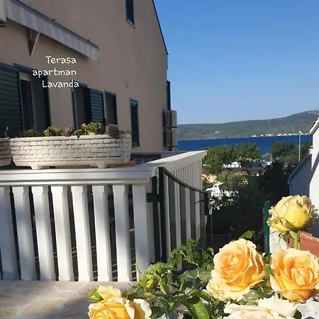 Cro Behar 2 Apartment *