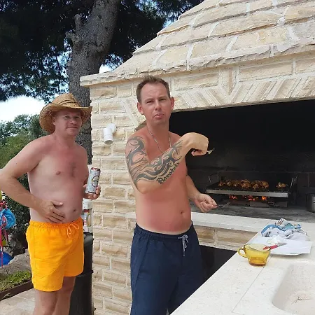 Cro Behar 2 * Свети-Петар